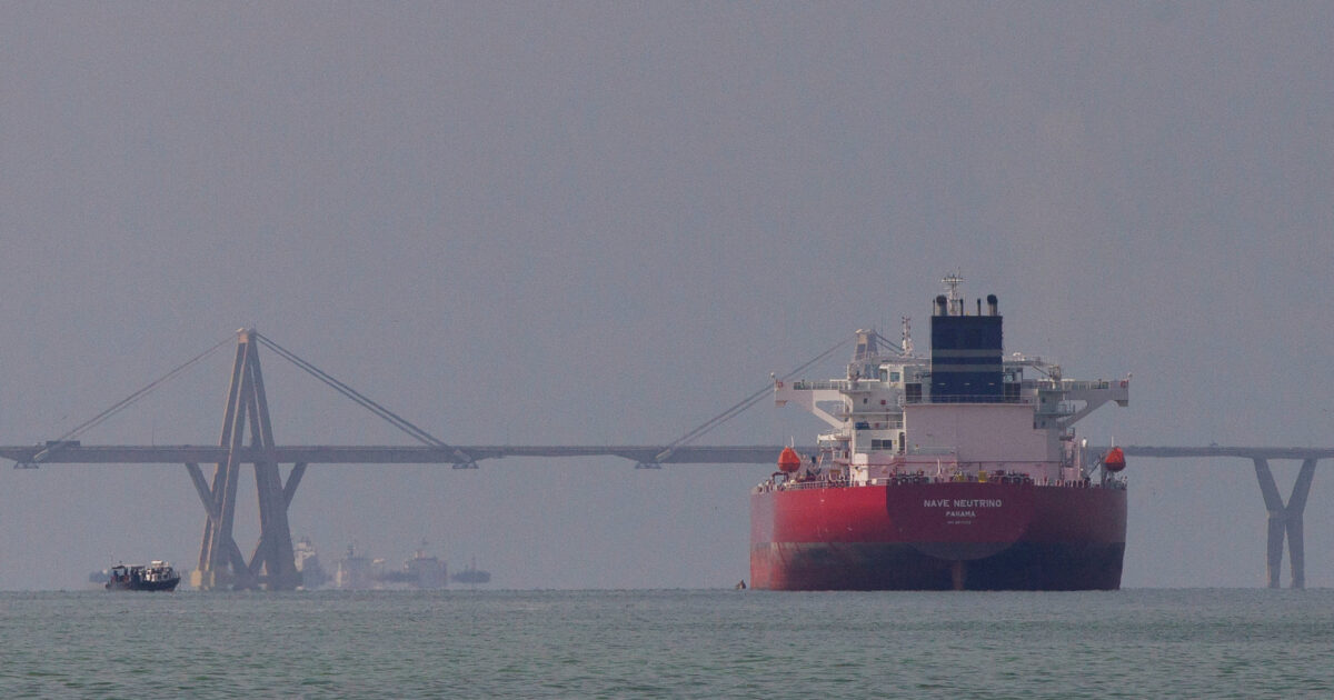 Venezuela turns to Russia for oil product that once bought from the US