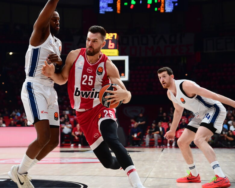 Ολυμπιακός – Αναντολού Εφές live για τη Euroleague