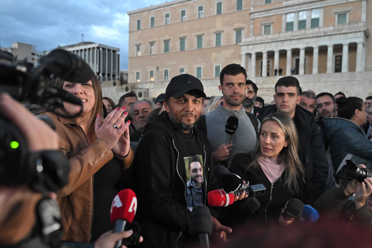 Concentration in the Constitution for Panos Routsi, after the end of hunger strike