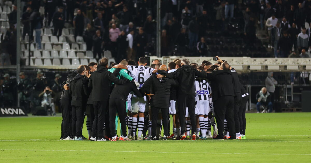 PAOK: The video with Karipides’ animated speech after winning against Olympiacos