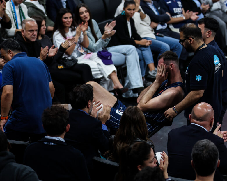 Φενέρμπαχτσε για Παπαγιάννη: «Ευχόμαστε να επιστρέψει σύντομα»