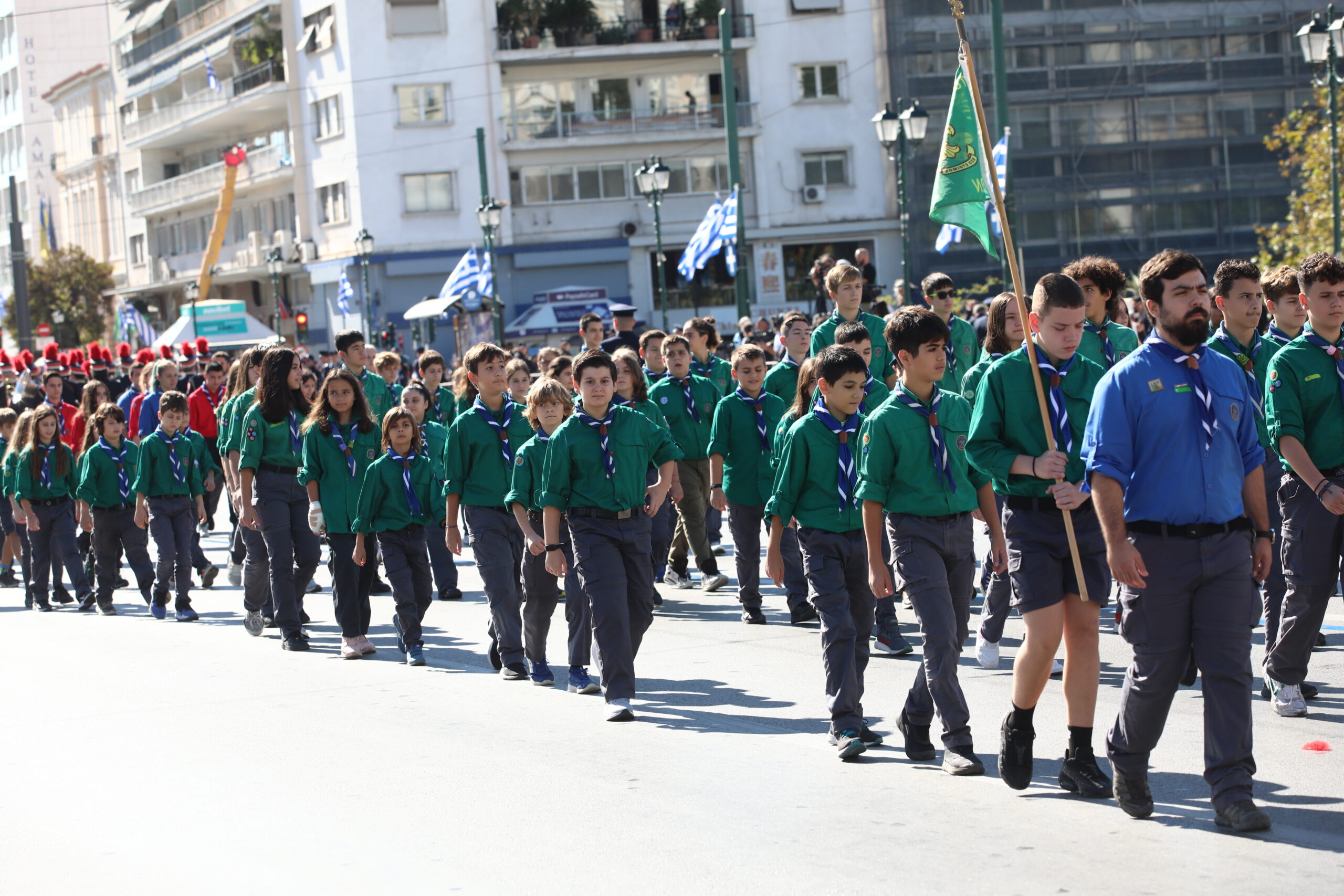 Παρέλαση μαθητών, σπουδαστών, προσκόπων και οδηγών μπροστά από το Μνημείο του Άγνωστου Στρατιώτη στην Αθήνα για την εθνική επέτειο της 28ης Οκτωβρίου, Τρίτη 28 Οκτωβρίου 2025.  (ΓΙΑΝΝΗΣ ΠΑΝΑΓΟΠΟΥΛΟΣ/EUROKINISSI)