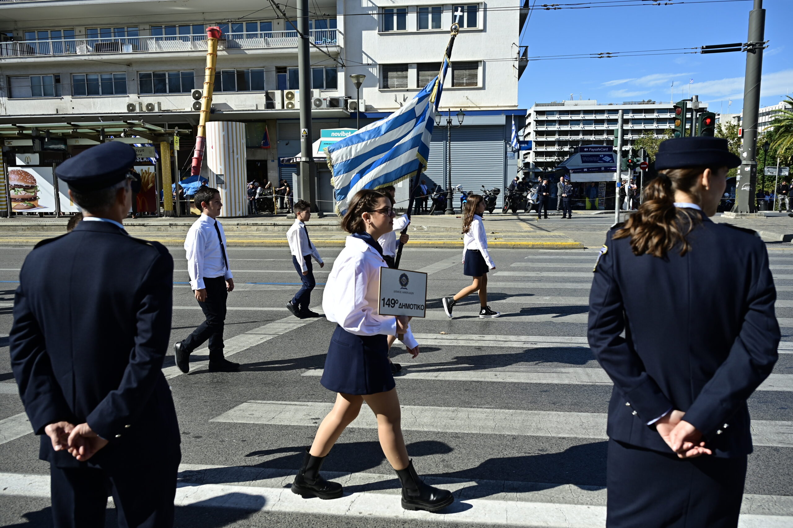 Παρέλαση μαθητών, σπουδαστών, προσκόπων και οδηγών μπροστά από το Μνημείο του Άγνωστου Στρατιώτη στην Αθήνα για την εθνική επέτειο της 28ης Οκτωβρίου, Τρίτη 28 Οκτωβρίου 2025.  (ΜΙΧΑΛΗΣ ΚΑΡΑΓΙΑΝΝΗΣ/EUROKINISSI)