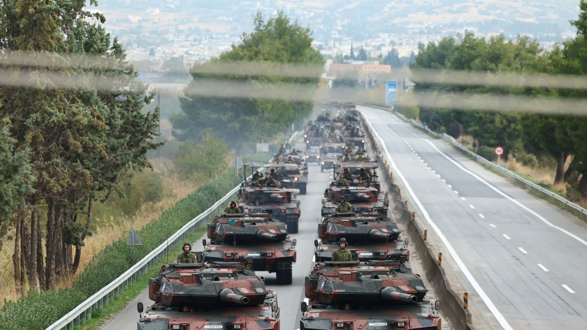 Δοκιμαστική παρέλαση για την 28η Οκτωβρίου