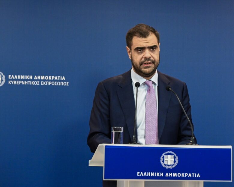 Μαρινάκης για Άγνωστο Στρατιώτη: «Θα έπρεπε να είναι αυτονόητος ο σεβασμός και η προστασία του μνημείου» – Πυρά σε Ζωή Κωνσταντοπούλου και Χάρη Δούκα
