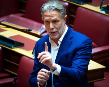 Ο Παύλος Γερουλάνος στη Βουλή