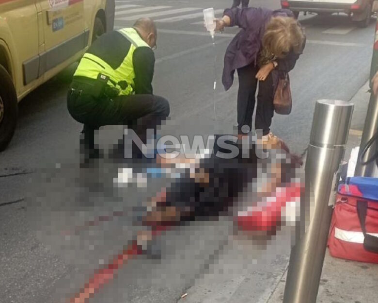 Λεωφορείο στον Πειραιά παρέσυρε ηλικιωμένη ενώ επιχειρούσε να επιβιβαστεί – Νοσηλεύεται διασωληνωμένη