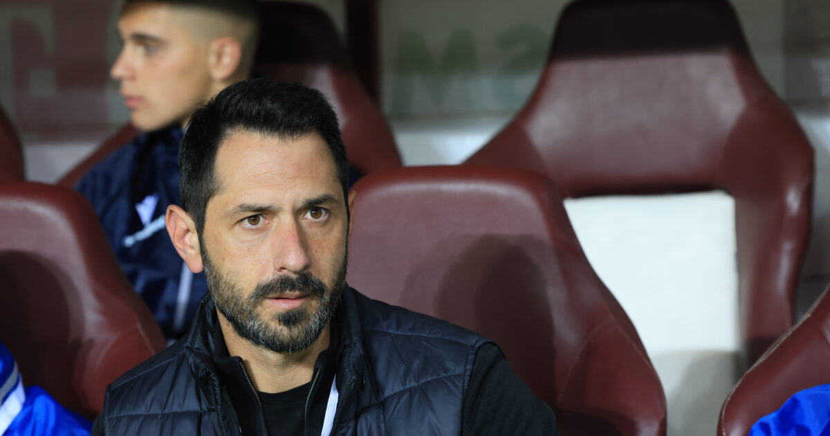AEL Novibet: Giorgos Petrakis in a difficult position – the fans demanded his resignation after the defeat from Volos