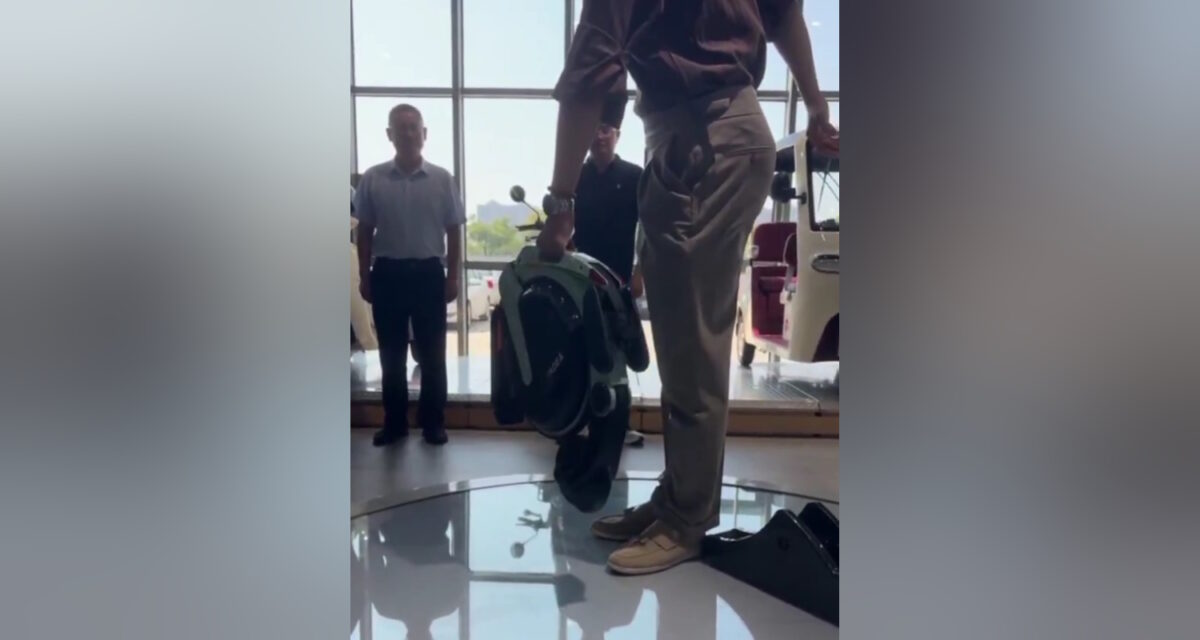 Ηλεκτρικό ποδήλατο αναδιπλούμενο