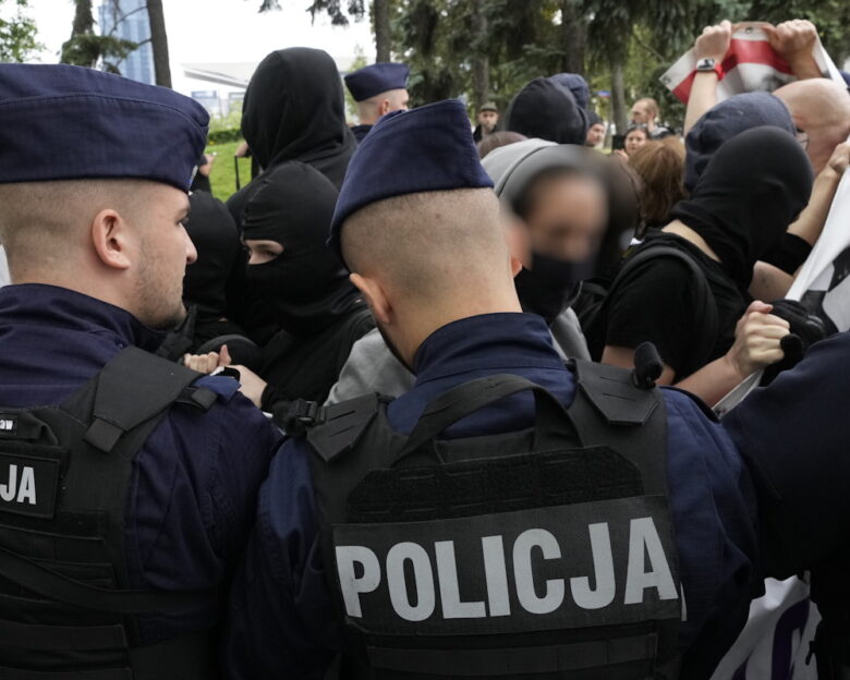 Πολωνία: Υπό κράτηση 8 άνθρωποι με την υποψία δολιοφθοράς