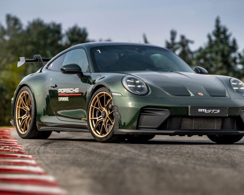 Στην πίστα των Σερρών με τη νέα 911 GT3