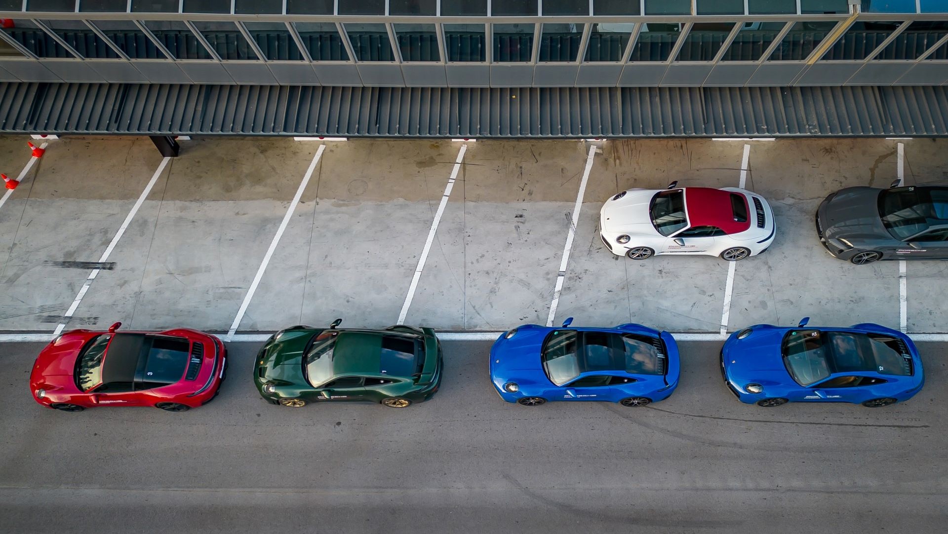 Στην πίστα των Σερρών με τη νέα Porsche 911 GT3