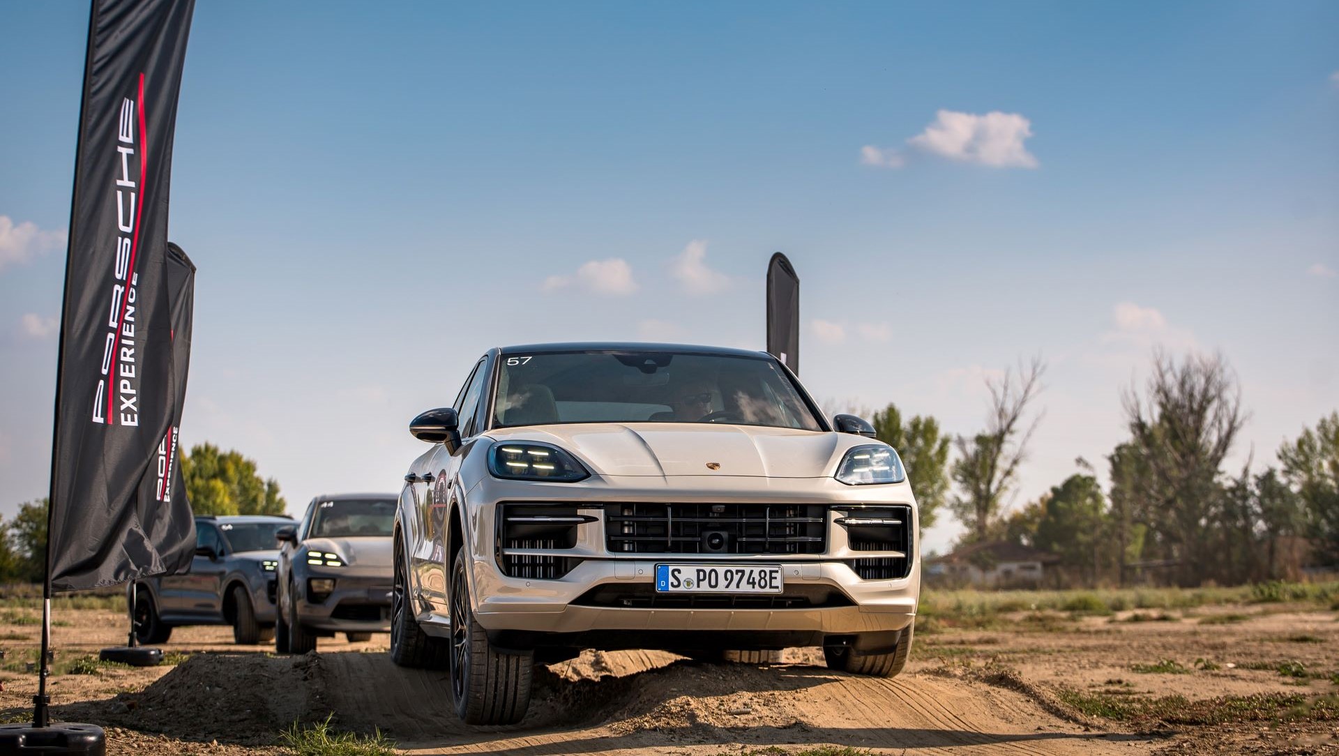 Στην πίστα των Σερρών με τη νέα Porsche 911 GT3