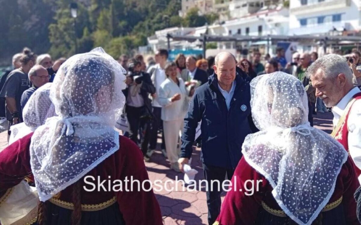Ο πρίγκιπας Αλβέρτος κατά την έφιξή του στην Αλόννησο