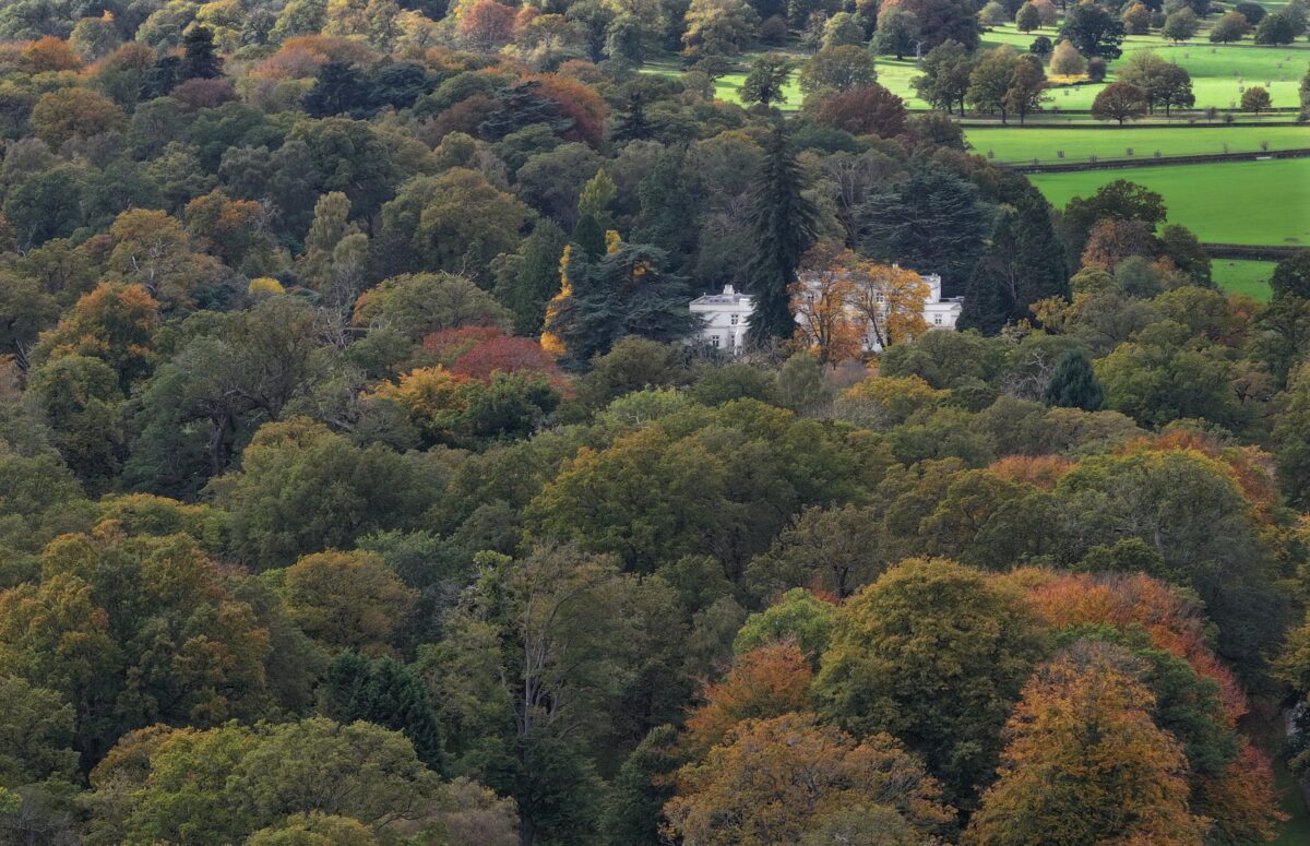 To Royal Lodge