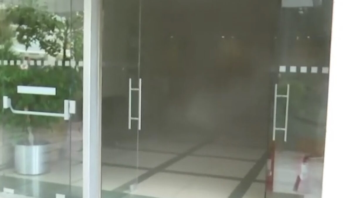 Φωτιά στον Πύργο των Αθηνων