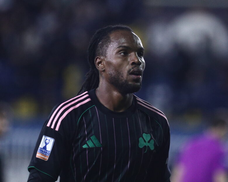 Παναθηναϊκός: Θλάση πρώτου βαθμού ο Καλάμπρια, επέστρεψε στις προπονήσεις ο Πελίστρι