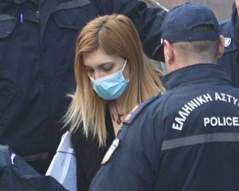 «Η Ρούλα Πισπιρίγκου έχει ερυθηματώδη λύκο, έχει χάσει πάνω από 30 κιλά» λέει η δικηγόρος της