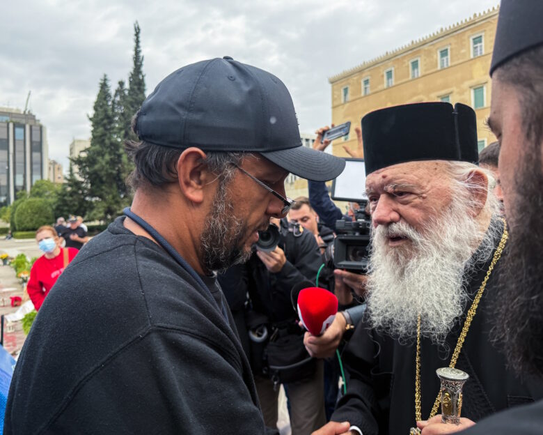 Ο Αρχιεπίσκοπος Ιερώνυμος επισκέφτηκε τον απεργό πείνας Πάνο Ρούτσι: «Ένας άνθρωπος υποφέρει»