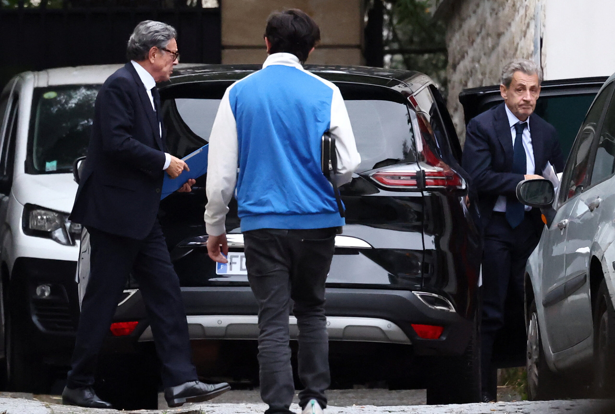 Nicolas Sarkozy on his way out of the National Financial Prosecutor's Office (PNF)