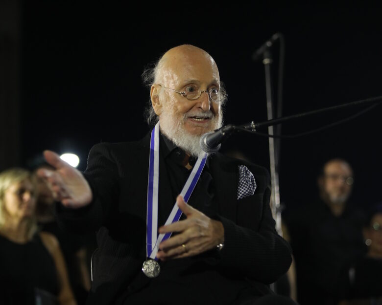 Όταν ο Διονύσης Σαββόπουλος μίλησε για την «Άσπα του»: Είναι η γυναίκα της ζωής μου, αποφάσισα να την παντρευτώ μέσα στη φυλακή
