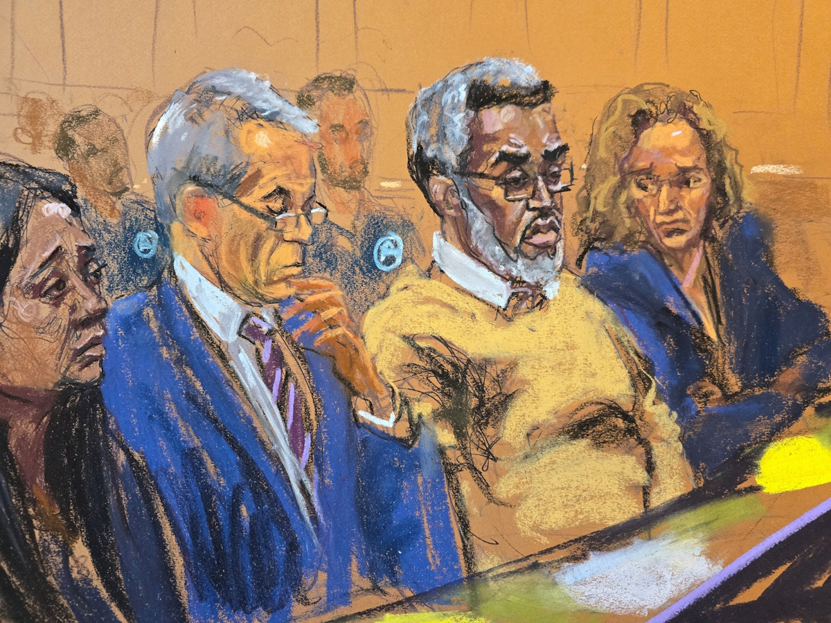 Ο Sean «Diddy» Combs με τους δικηγόρους του Nicole Westmoreland, Brian Steel και Alexandra Shapiro