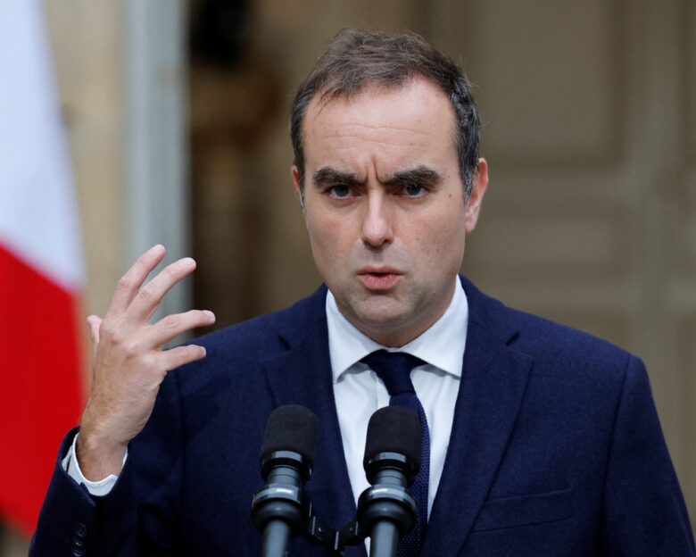Σεμπαστιάν Λεκορνί: Οι όροι που έβαλε στον Εμανουέλ Μακρόν για να γίνει ξανά πρωθυπουργός