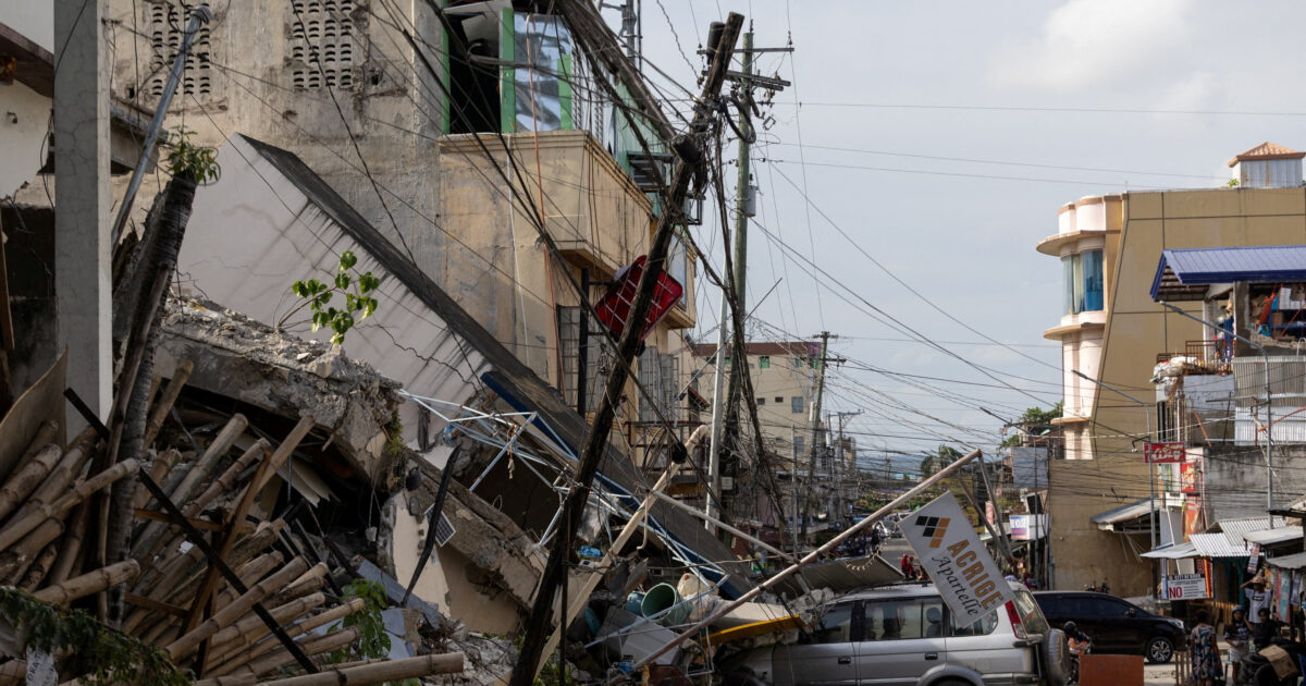 Philippines: Large earthquake 7.4 Richter – 3 -meter tsunami warning, seaside areas are evacuated