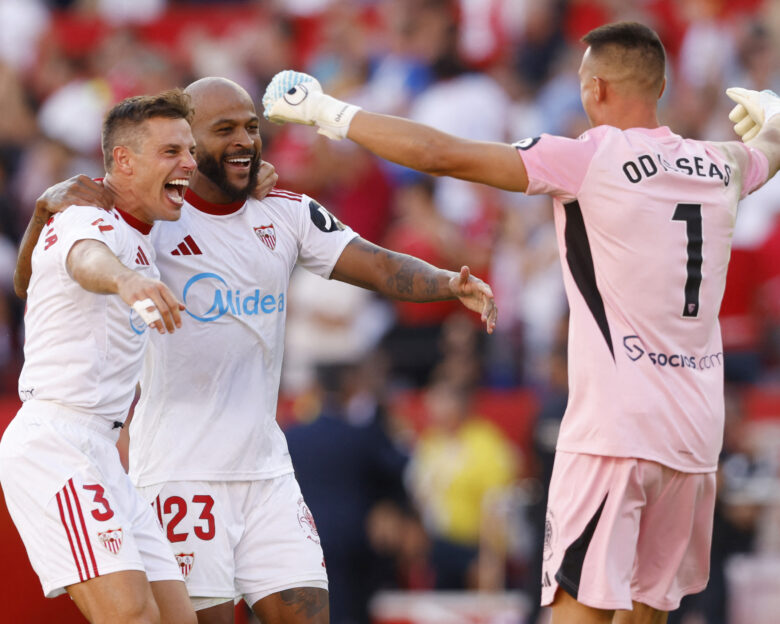 Σεβίλλη – Μπαρτσελόνα 4-1: «Σάρωσε» τους Καταλανούς η ομάδα του Αλμέιδα με φοβερό Βλαχοδήμο