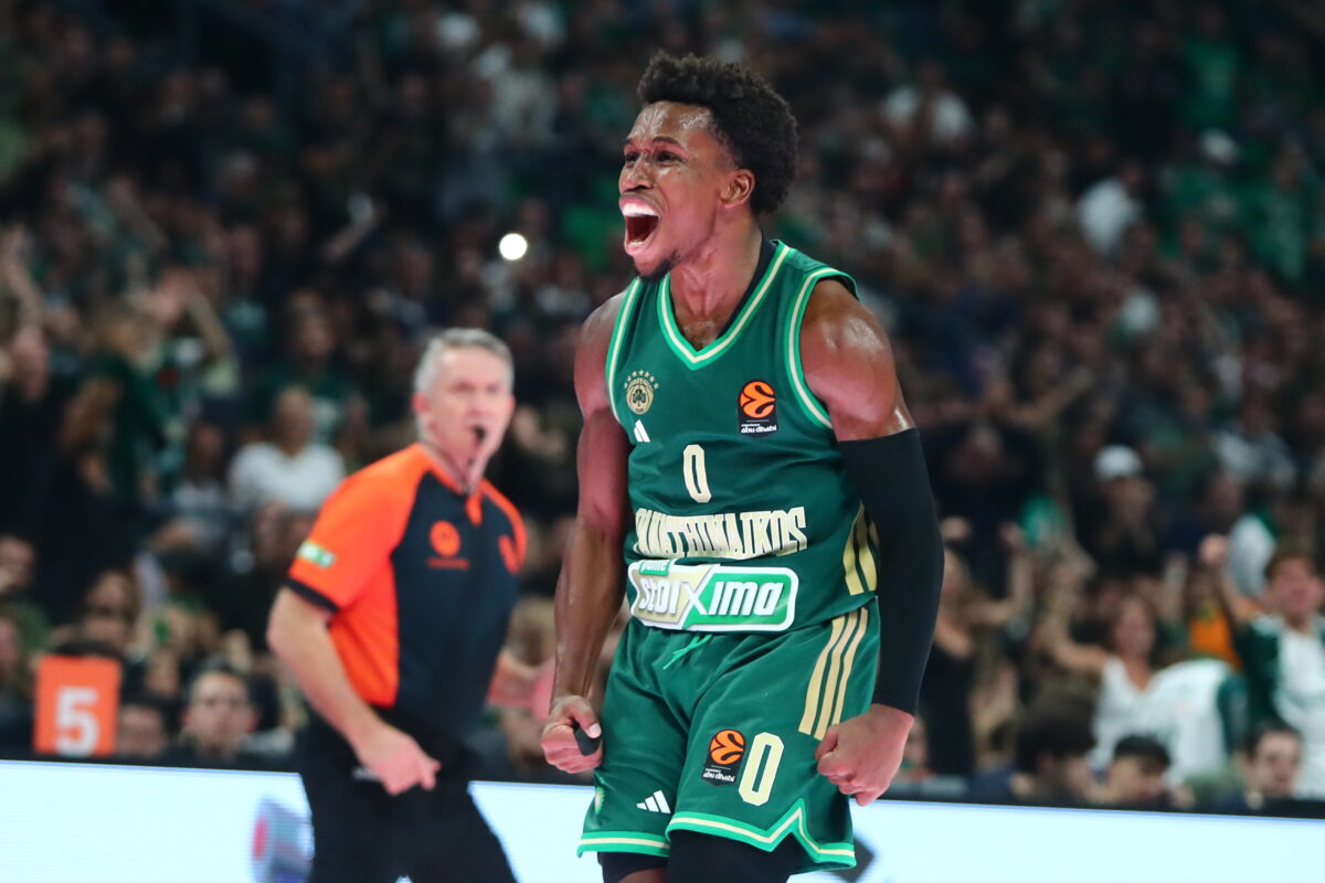 Ο Σορτς πανηγυρίζει για τον Παναθηναϊκό (ΑΡΓΥΡΩ ΑΝΑΣΤΑΣΙΟΥ