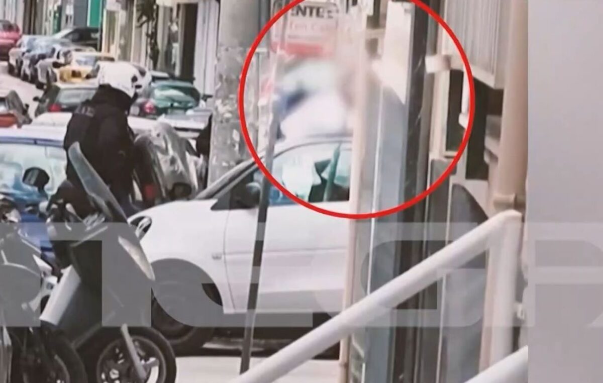 Βίντεο ντοκουμέντο: Η στιγμή της σύλληψης του 43χρονου που κάρφωσε με πιρούνι πάνω από 100 φορές την έγκυο σύντροφό του
