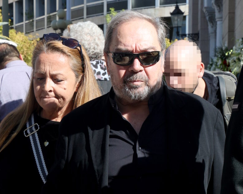 Ο επικήδειος Φασουλή για τον Σαββόπουλο: «Δεν θα σου πω αντίο, θα σου πω καλή αντάμωση στο περιβόλι του ουρανού σου»