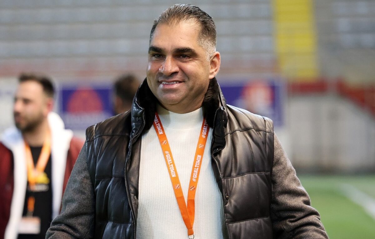 Ο Σταύρος Δημοσθένους