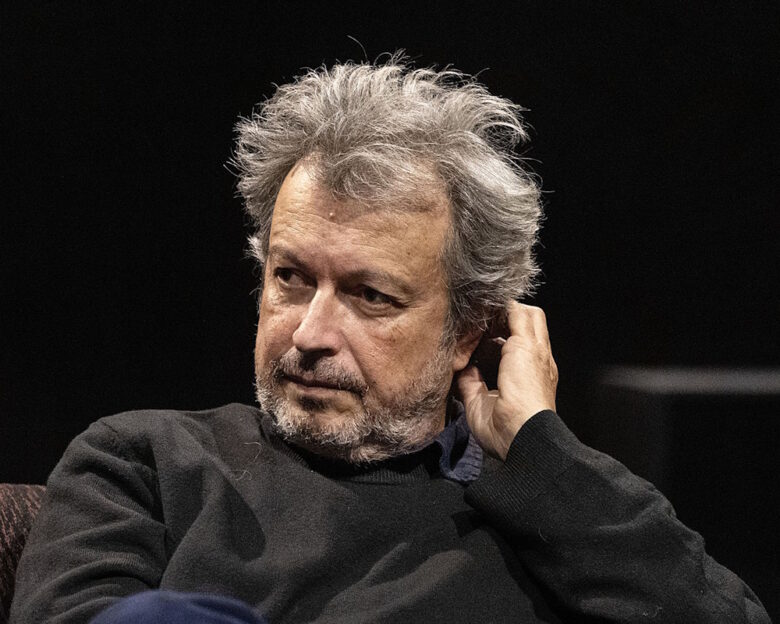 Πέτρος Τατσόπουλος: «Είναι ασύλληπτη τραγωδία ότι αντιμετωπίζονται οι αστρολόγοι σοβαρά από τις πρωινές εκπομπές»