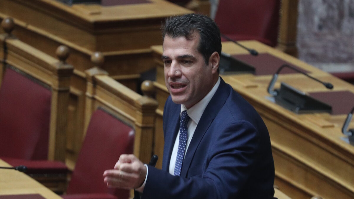 Θάνος Πλεύρης