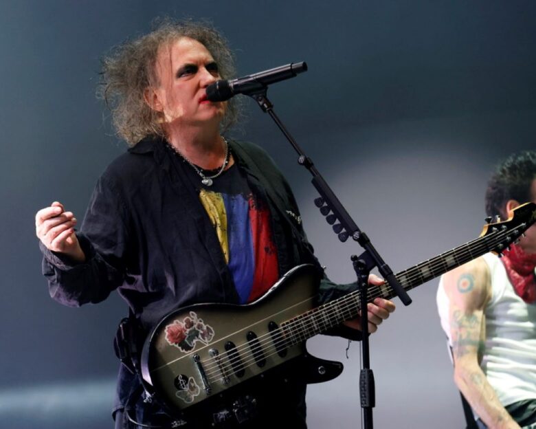 Οι Cure επιστρέφουν στις 15 Ιουλίου στην Ελλάδα – Την Παρασκευή η προπώληση