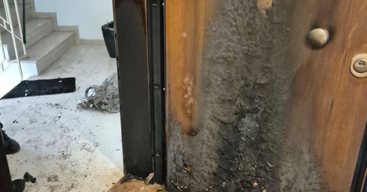 Haris Theocharis on the attack on his office: An act of cowardice and blind violence, the Republic is not intimidated