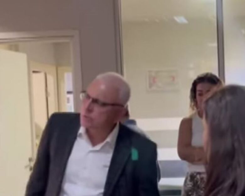 Τουρκία: Αστυνομική επιχείρηση στο αντιπολιτευόμενο τηλεοπτικό κανάλι TELE1 – Συνελήφθη ο διευθυντής