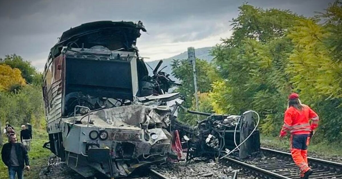 Frontal train collision in Slovakia with 20 injured: Shocking images from the point of the accident