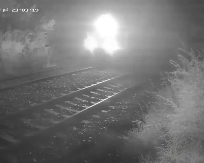 Τέμπη: Νέο αίτημα για αναβολή της δίκης με τα βίντεο – «Ντροπή» φώναξαν συγγενείς των θυμάτων