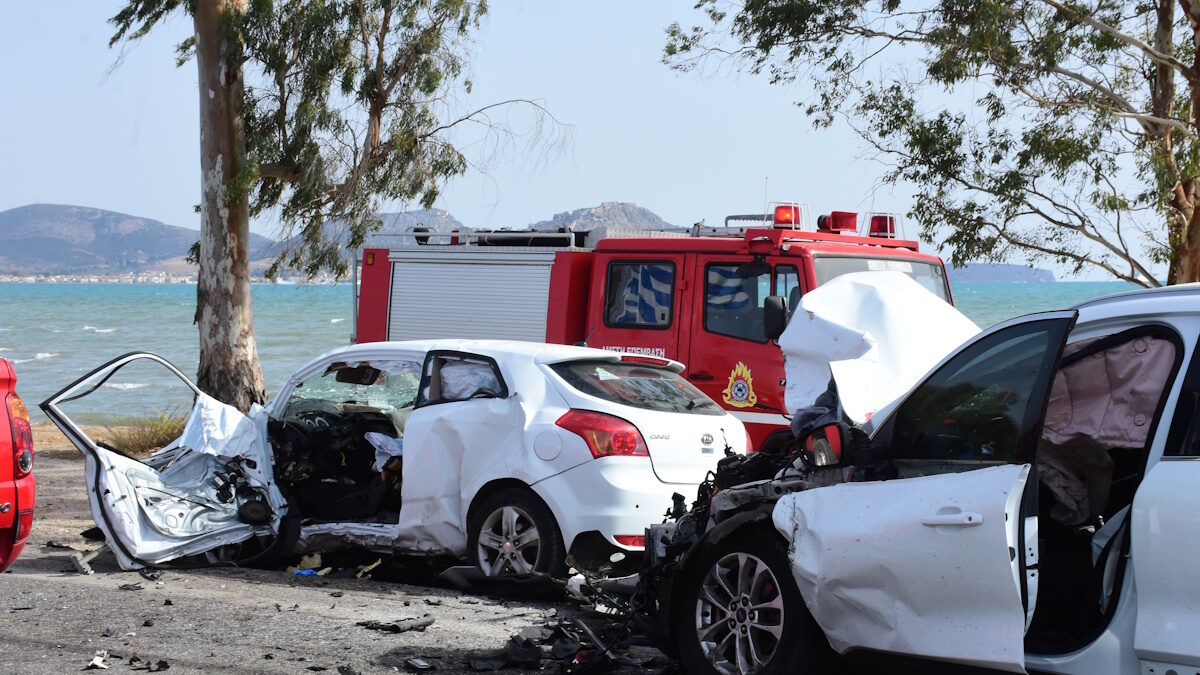 Τροχαίο δυστύχημα στην παραλιακή οδό Νέας Κίου