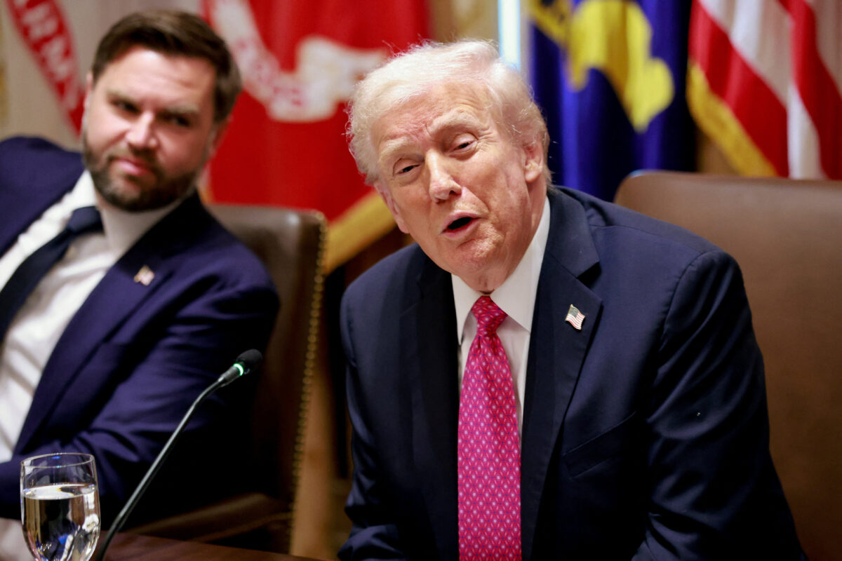 Οι Ντόναλντ Τραμπ και Τζ. Ντ. Βανς