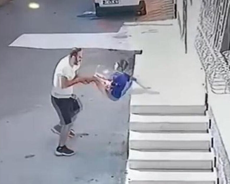 Τουρκία: Άντρας κυνήγησε 7χρονο παιδί, το έπιασε από τον αστράγαλο και το εκσφενδόνισε στον αέρα