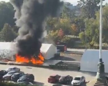 Η στιγμή της φωτιάς στο Βελιγράδι