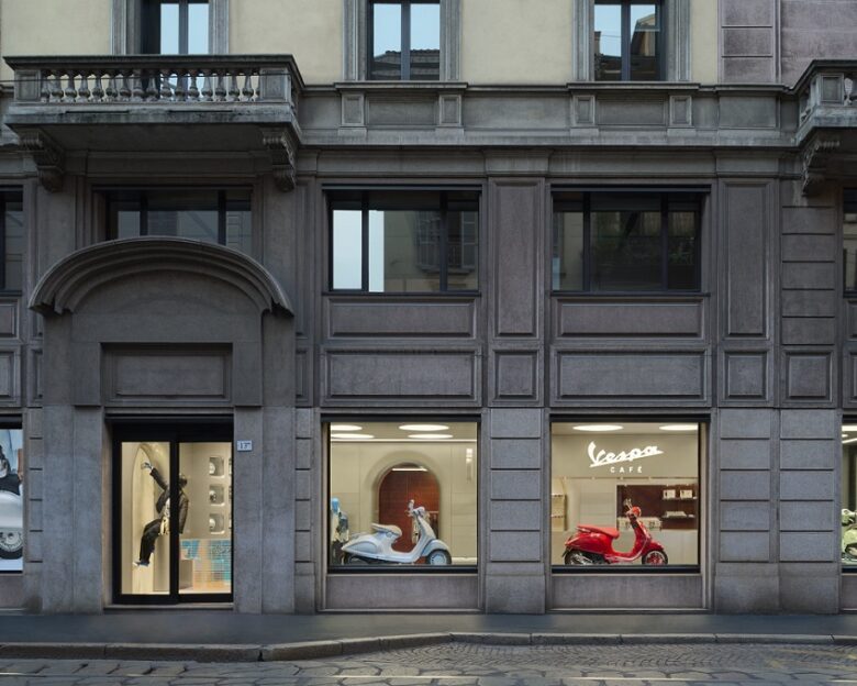 Σε άλλη διάσταση το Vespa the empty space