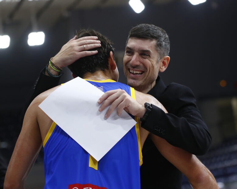 Μπιλμπάο – Περιστέρι 81-84: Επικό διπλό για την ομάδα του Ξανθόπουλου στην πρεμιέρα του FIBA Europe Cup