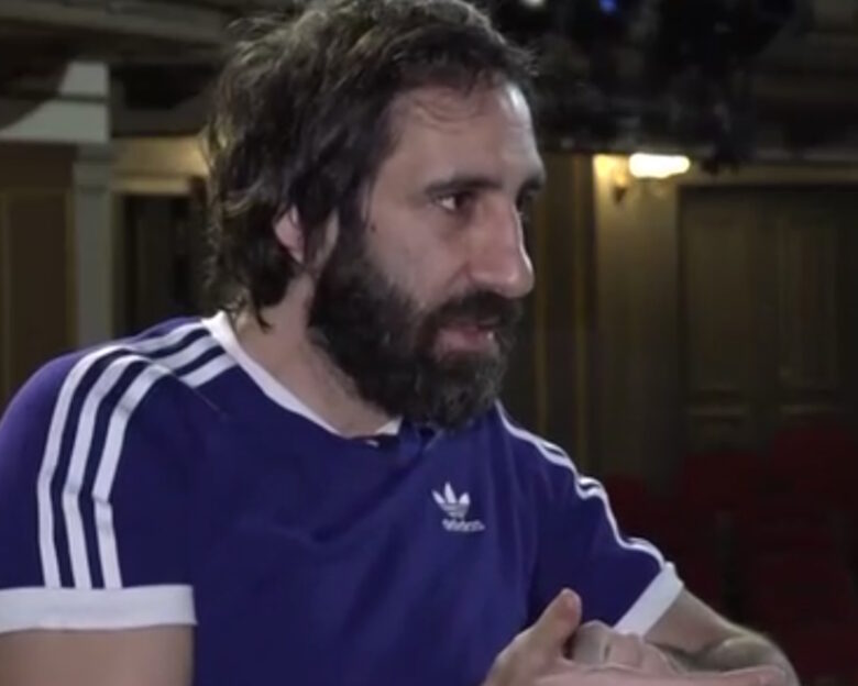 Χάρης Φραγκούλης: «Δεν έχω ίντερνετ στο σπίτι, δεν έχω λεφτά να πάω στον οδοντίατρο»