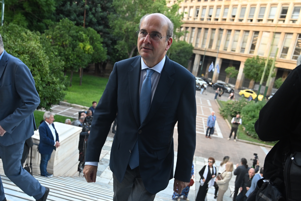 Εκδήλωση από την Παναθηναϊκή Οργάνωση Γυναικών προς τιμήν της πρώτης γυναίκας Προέδρου της Βουλής (η οποία εξελέγη επί κυβέρνησης Κώστα Καραμανλή) Άννας Ψαρούδα - Μπενάκη, στην Παλαιά Βουλή