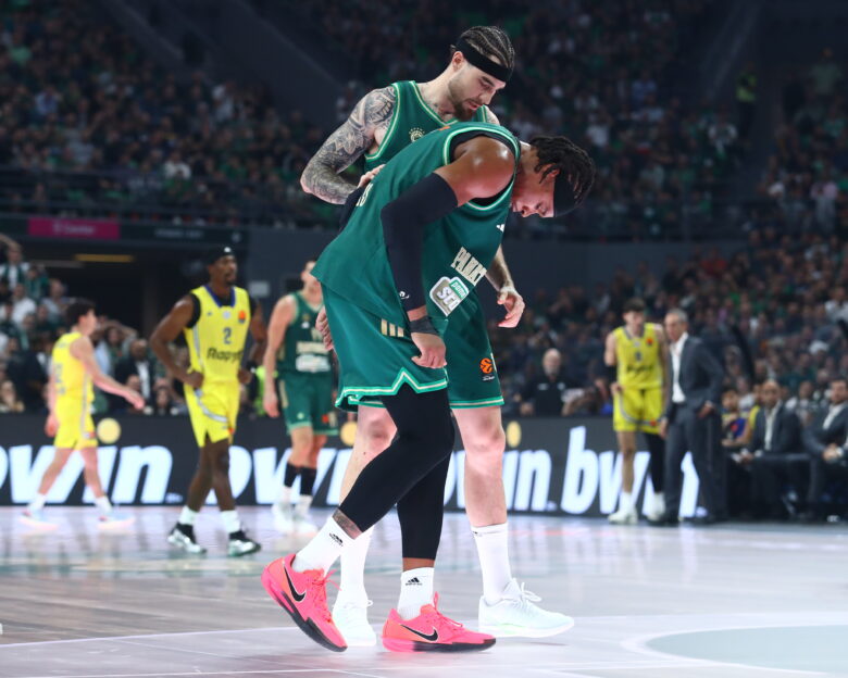 Ο Ρισόν Χολμς τραυματίστηκε ξανά και αποχώρησε κουτσαίνοντας από το Παναθηναϊκός – Μακάμπι Τελ Αβίβ