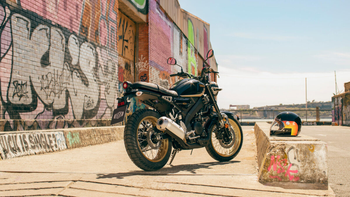 YAMAHA XSR125 